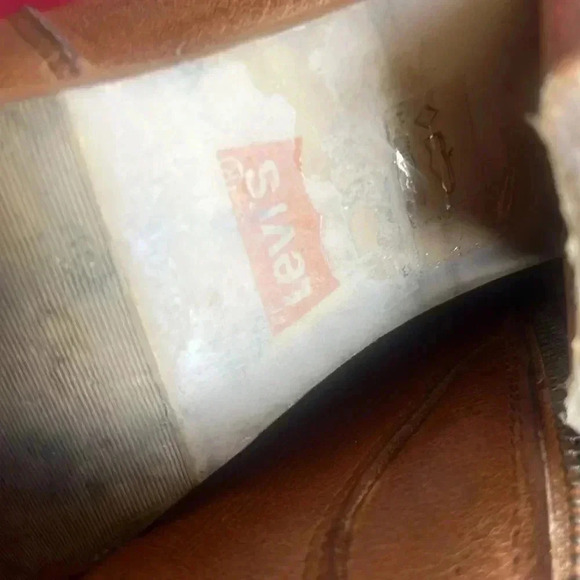 Levi’s ladies booties used good condition. Side zip. Side ze 10. Brown - Picture 11 of 15